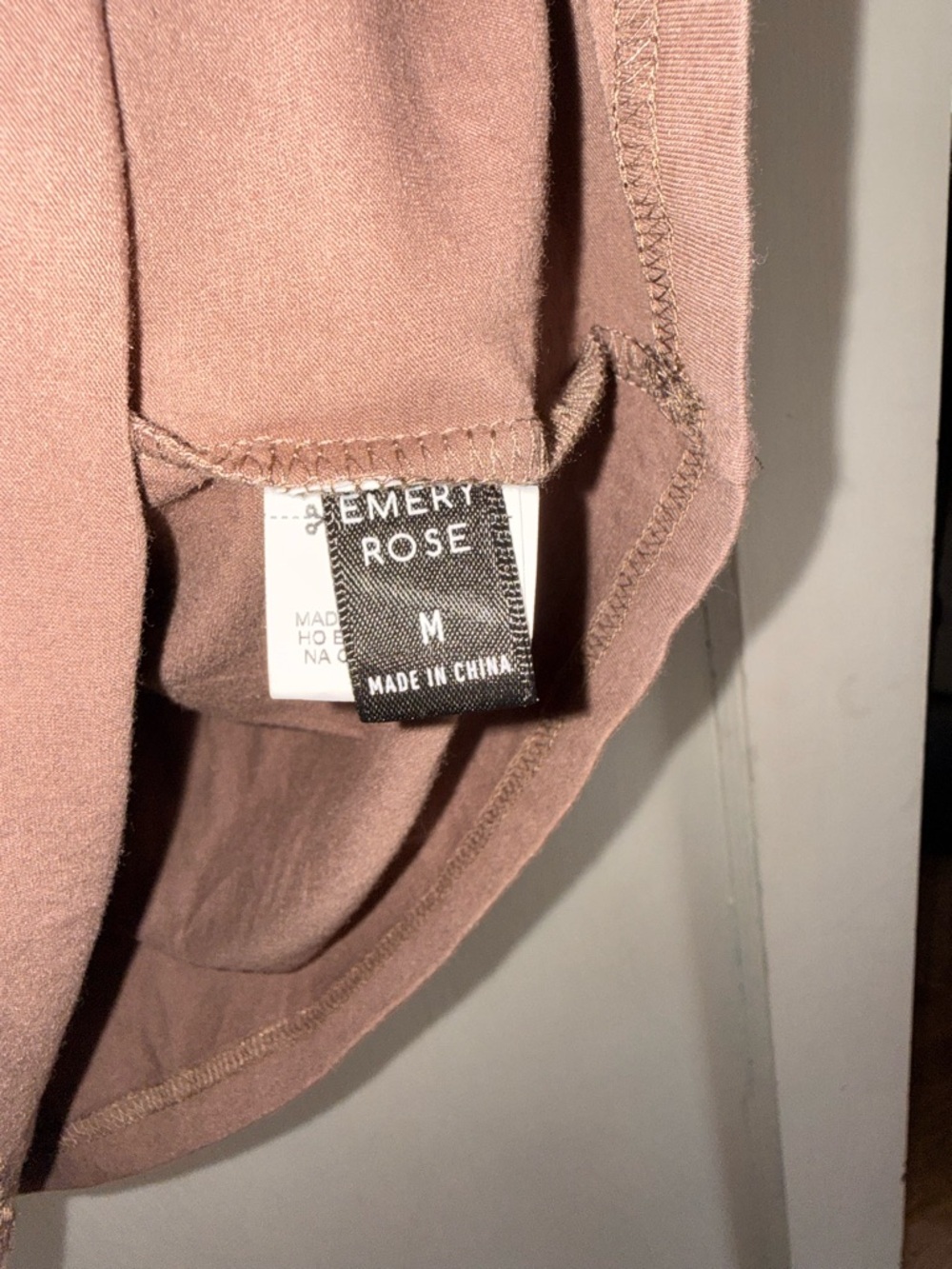 Brown V-Neck Pocket Tank Top - Picture 3 of 3